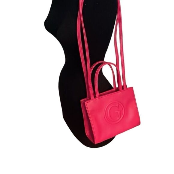 The Guess G Tote Mini. - Picture 6 of 11